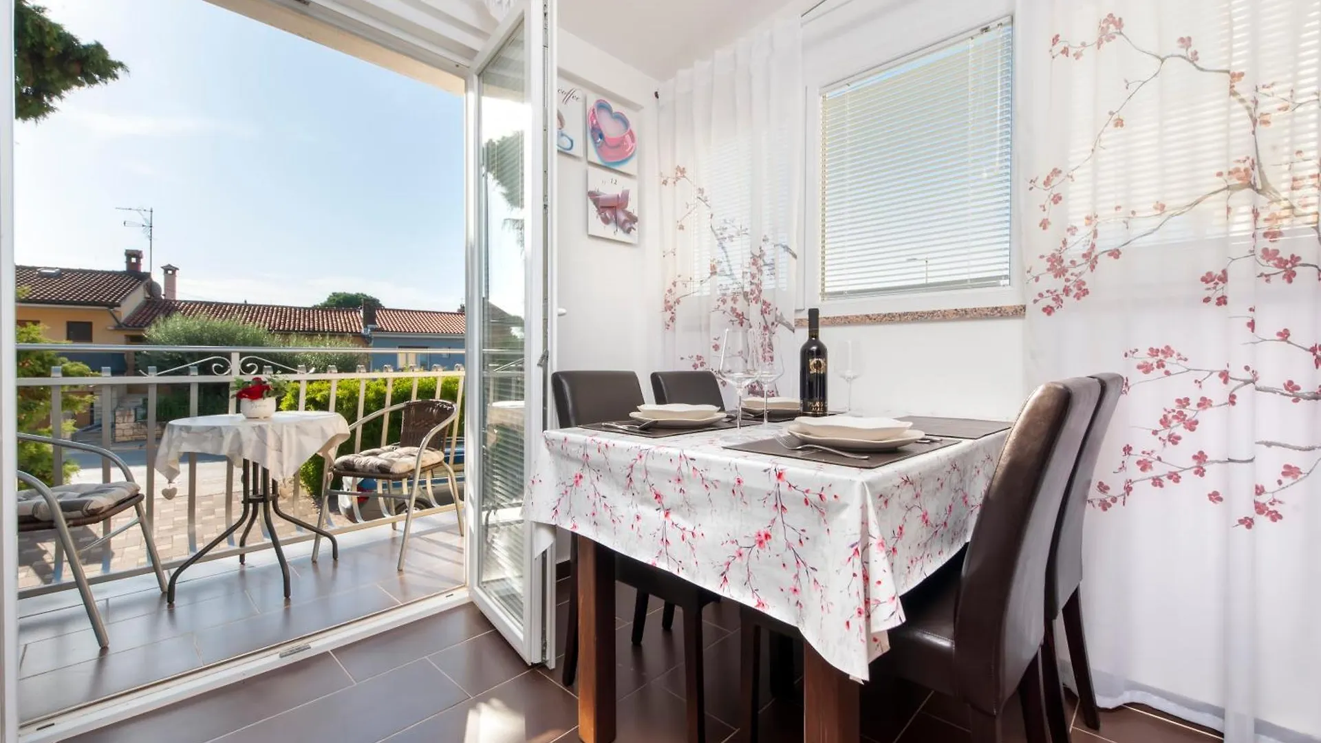 Apartments & Room Anita Rovinj 0*,