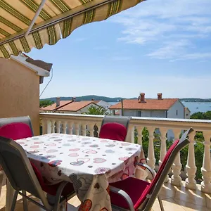 https://apartments-tara-medulin.pula-hotels.org